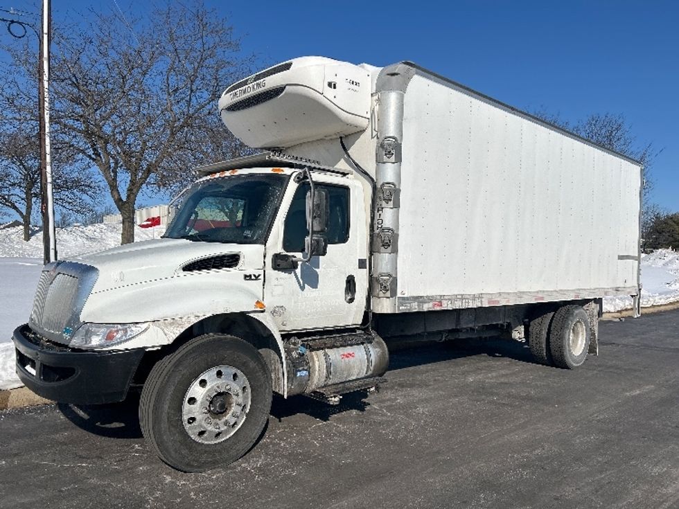 Refrigerated Truck-Light and Medium Duty Trucks-International-2019-MV607-Allentown-PA-276,161\n\t\tmiles-$ 33,500 - Image 3