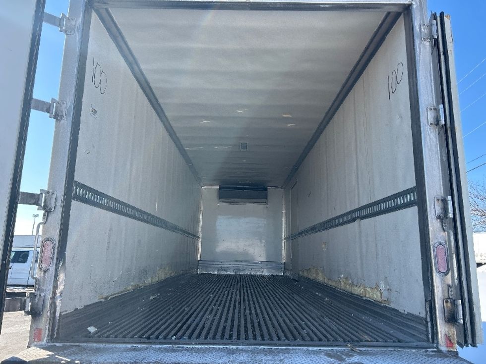 Refrigerated Truck-Light and Medium Duty Trucks-International-2019-MV607-Allentown-PA-276,161\n\t\tmiles-$ 33,500 - Image 8