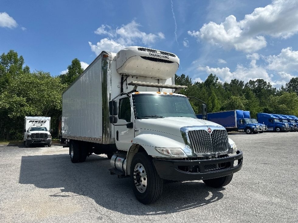 Refrigerated Truck-Light and Medium Duty Trucks-International-2019-MV607-Atlanta-GA-276,598\n\t\tmiles-$ 37,250 - Image 1