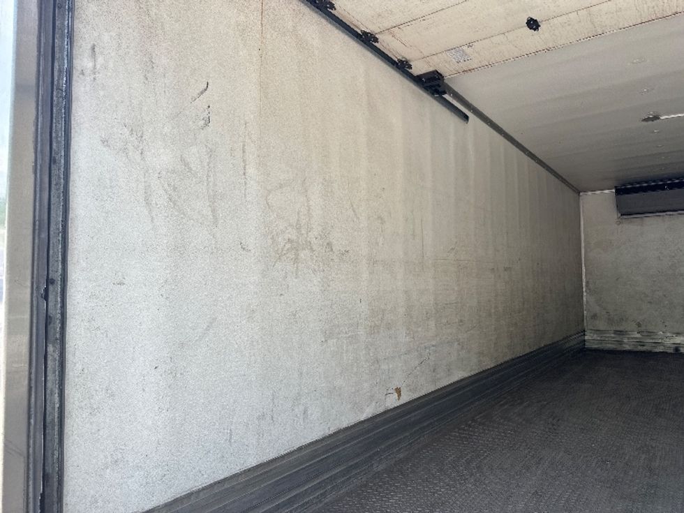 Refrigerated Truck-Light and Medium Duty Trucks-International-2019-MV607-Atlanta-GA-276,598\n\t\tmiles-$ 37,250 - Image 11