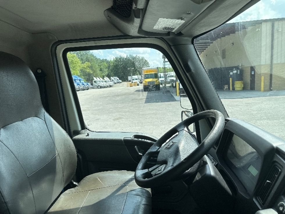 Refrigerated Truck-Light and Medium Duty Trucks-International-2019-MV607-Atlanta-GA-276,598\n\t\tmiles-$ 37,250 - Image 22