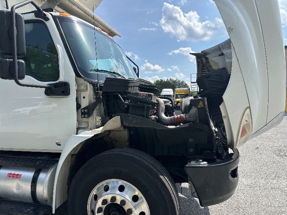 Refrigerated Truck-Light and Medium Duty Trucks-International-2019-MV607-Atlanta-GA-276,598\n\t\tmiles-$ 37,250 - Image 23