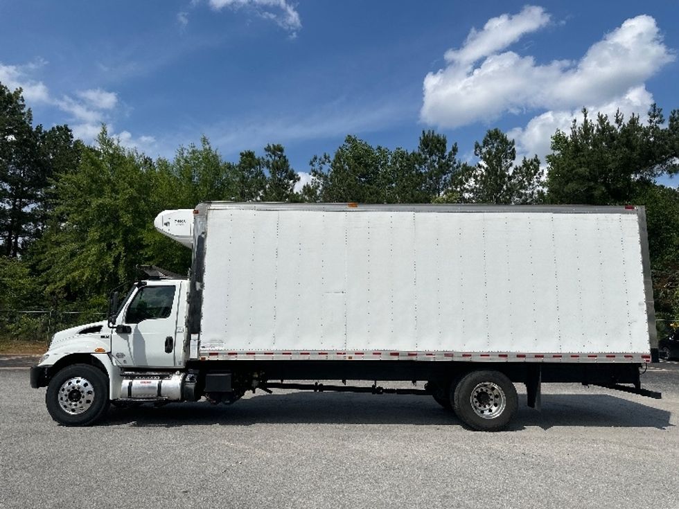 Refrigerated Truck-Light and Medium Duty Trucks-International-2019-MV607-Atlanta-GA-276,598\n\t\tmiles-$ 37,250 - Image 4