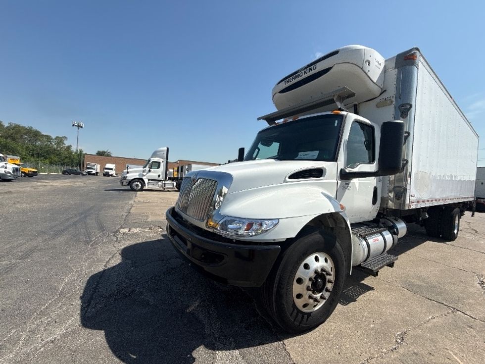 Refrigerated Truck-Light and Medium Duty Trucks-International-2019-MV607-Chicago (Melrose Park)-IL-100,166\n\t\tmiles-$ 58,000 - Image 3