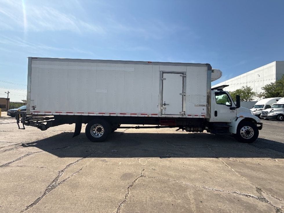 Refrigerated Truck-Light and Medium Duty Trucks-International-2019-MV607-Chicago (Melrose Park)-IL-100,166\n\t\tmiles-$ 58,000 - Image 15