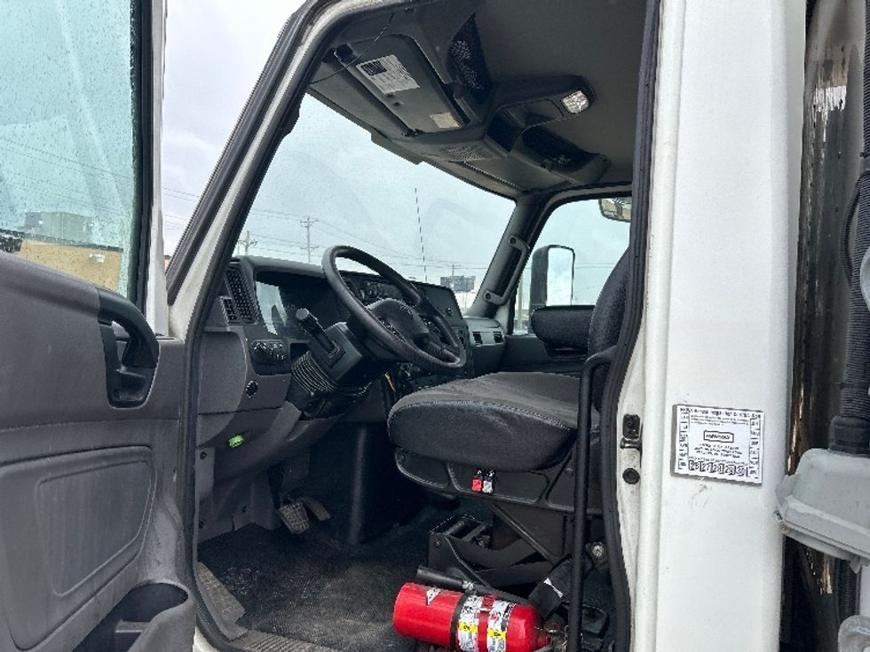 Refrigerated Truck-Light and Medium Duty Trucks-International-2019-MV607-Chicago (Melrose Park)-IL-107,272\n\t\tmiles-$ 56,000 - Image 14