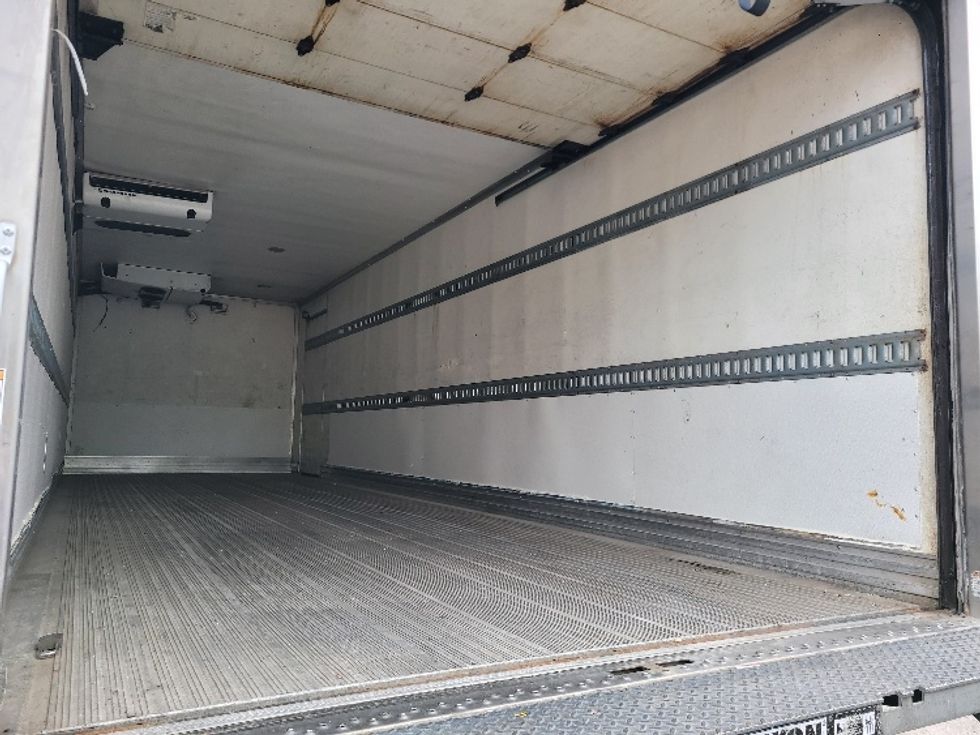 Refrigerated Truck-Light and Medium Duty Trucks-International-2019-MV607-Chicago (Melrose Park)-IL-128,280\n\t\tmiles-$ 54,000 - Image 12
