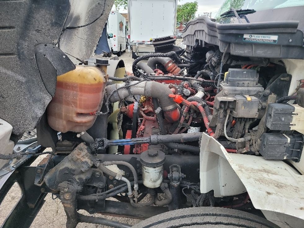 Refrigerated Truck-Light and Medium Duty Trucks-International-2019-MV607-Chicago (Melrose Park)-IL-128,280\n\t\tmiles-$ 54,000 - Image 24