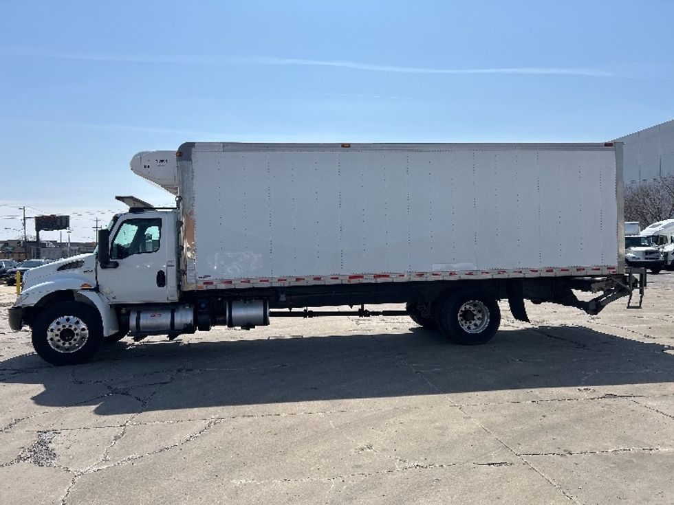 Refrigerated Truck-Light and Medium Duty Trucks-International-2019-MV607-Chicago (Melrose Park)-IL-140,423\n\t\tmiles-$ 58,250 - Image 4