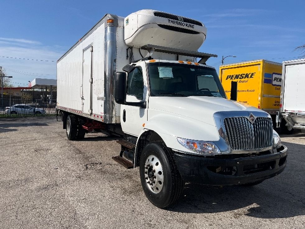 Refrigerated Truck-Light and Medium Duty Trucks-International-2019-MV607-Chicago (Melrose Park)-IL-164,082\n\t\tmiles-$ 50,000 - Image 1