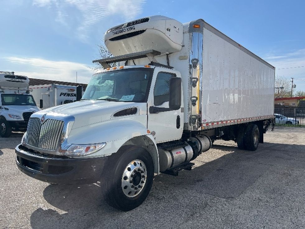 Refrigerated Truck-Light and Medium Duty Trucks-International-2019-MV607-Chicago (Melrose Park)-IL-164,082\n\t\tmiles-$ 50,000 - Image 3