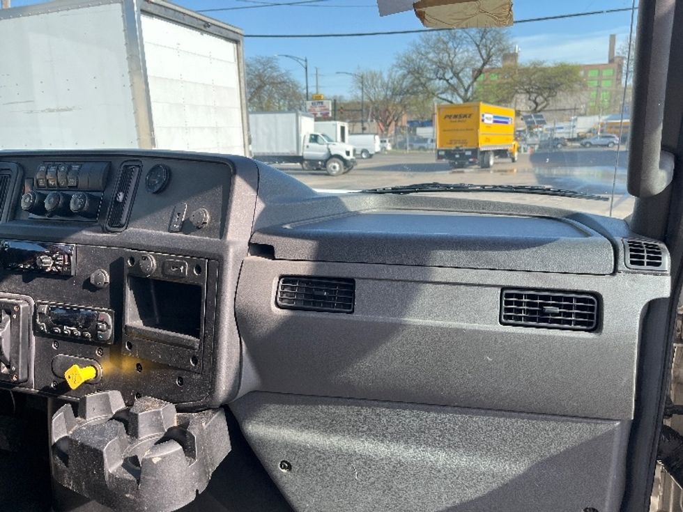 Refrigerated Truck-Light and Medium Duty Trucks-International-2019-MV607-Chicago (Melrose Park)-IL-164,082\n\t\tmiles-$ 50,000 - Image 21