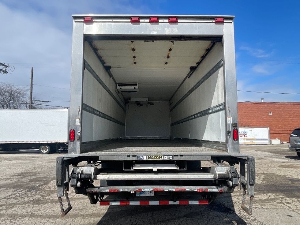Refrigerated Truck-Light and Medium Duty Trucks-International-2019-MV607-Chicago (Melrose Park)-IL-185,374\n\t\tmiles-$ 49,250 - Image 8
