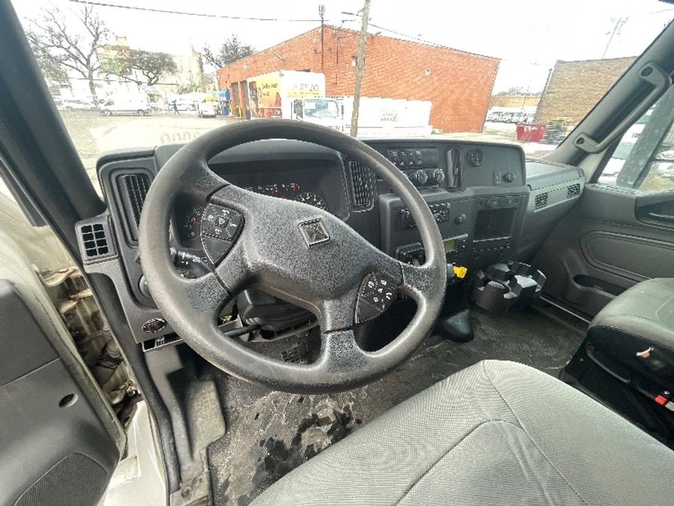 Refrigerated Truck-Light and Medium Duty Trucks-International-2019-MV607-Chicago (Melrose Park)-IL-185,374\n\t\tmiles-$ 49,250 - Image 17
