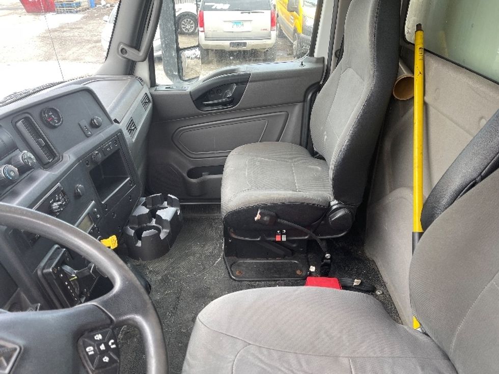 Refrigerated Truck-Light and Medium Duty Trucks-International-2019-MV607-Chicago (Melrose Park)-IL-185,374\n\t\tmiles-$ 49,250 - Image 19