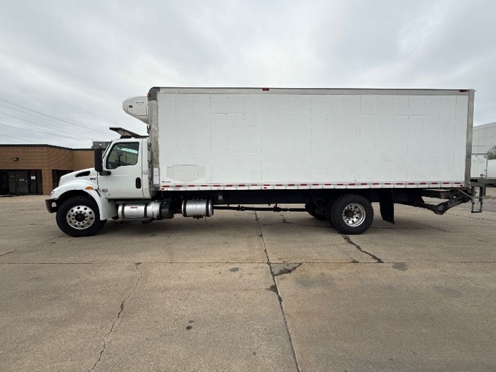 Refrigerated Truck-Light and Medium Duty Trucks-International-2019-MV607-Chicago (Melrose Park)-IL-186,784\n\t\tmiles-$ 50,250 - Image 4