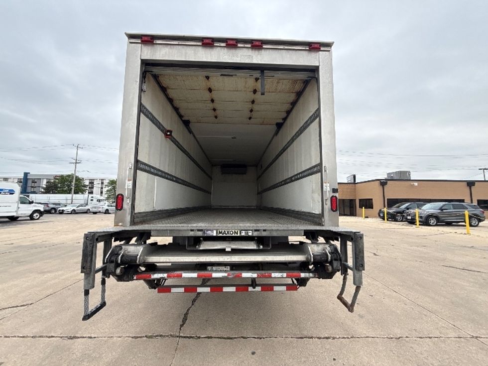 Refrigerated Truck-Light and Medium Duty Trucks-International-2019-MV607-Chicago (Melrose Park)-IL-186,784\n\t\tmiles-$ 50,250 - Image 8