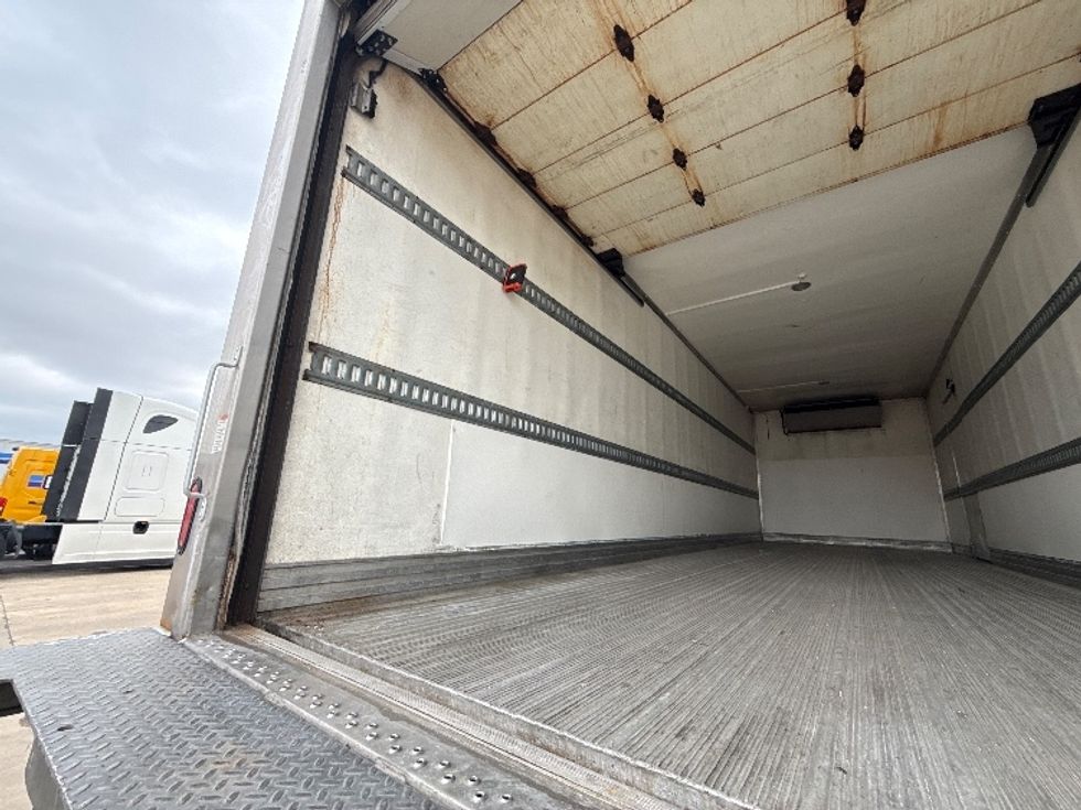 Refrigerated Truck-Light and Medium Duty Trucks-International-2019-MV607-Chicago (Melrose Park)-IL-186,784\n\t\tmiles-$ 50,250 - Image 11