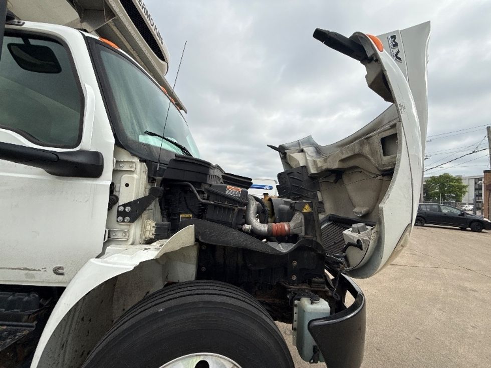 Refrigerated Truck-Light and Medium Duty Trucks-International-2019-MV607-Chicago (Melrose Park)-IL-186,784\n\t\tmiles-$ 50,250 - Image 23