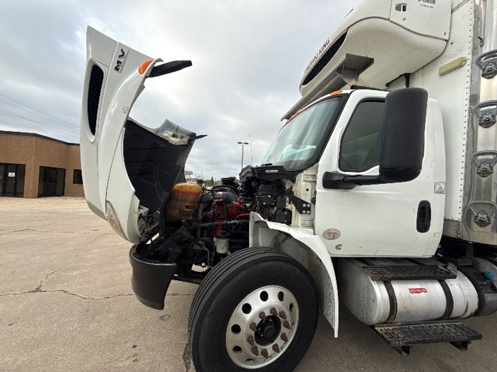 Refrigerated Truck-Light and Medium Duty Trucks-International-2019-MV607-Chicago (Melrose Park)-IL-186,784\n\t\tmiles-$ 50,250 - Image 24