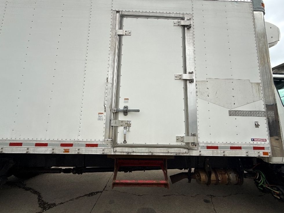 Refrigerated Truck-Light and Medium Duty Trucks-International-2019-MV607-Chicago (Melrose Park)-IL-186,784\n\t\tmiles-$ 50,250 - Image 25