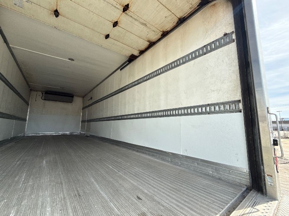 Refrigerated Truck-Light and Medium Duty Trucks-International-2019-MV607-East Chicago-IN-153,527\n\t\tmiles-$ 54,250 - Image 12
