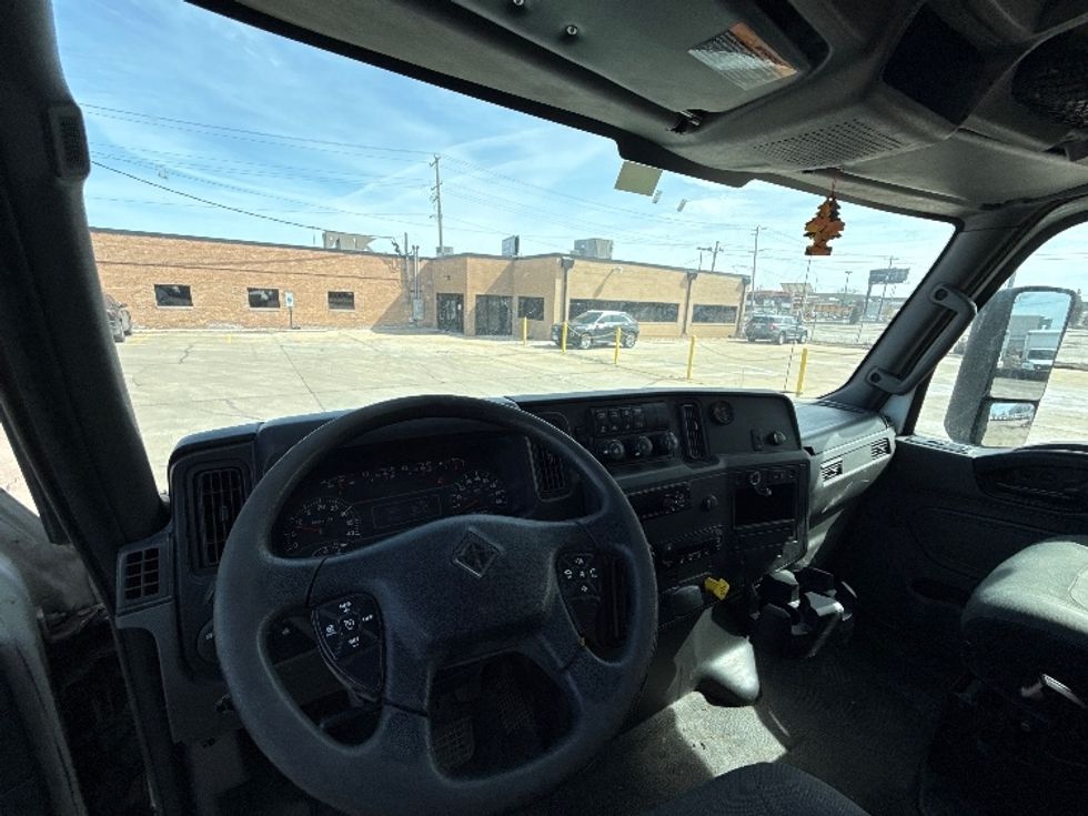Refrigerated Truck-Light and Medium Duty Trucks-International-2019-MV607-East Chicago-IN-153,527\n\t\tmiles-$ 54,250 - Image 17