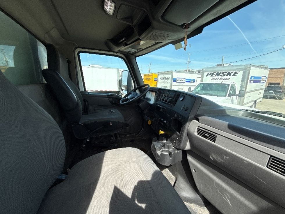 Refrigerated Truck-Light and Medium Duty Trucks-International-2019-MV607-East Chicago-IN-153,527\n\t\tmiles-$ 54,250 - Image 22