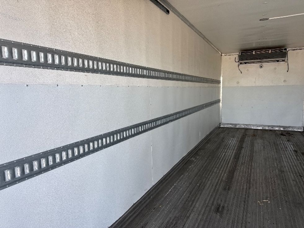 Refrigerated Truck-Light and Medium Duty Trucks-International-2019-MV607-El Paso-TX-107,200\n\t\tmiles-$ 58,750 - Image 11