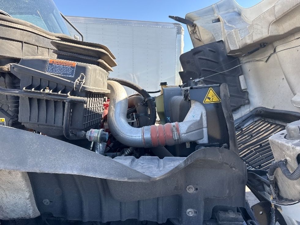 Refrigerated Truck-Light and Medium Duty Trucks-International-2019-MV607-El Paso-TX-107,200\n\t\tmiles-$ 58,750 - Image 23