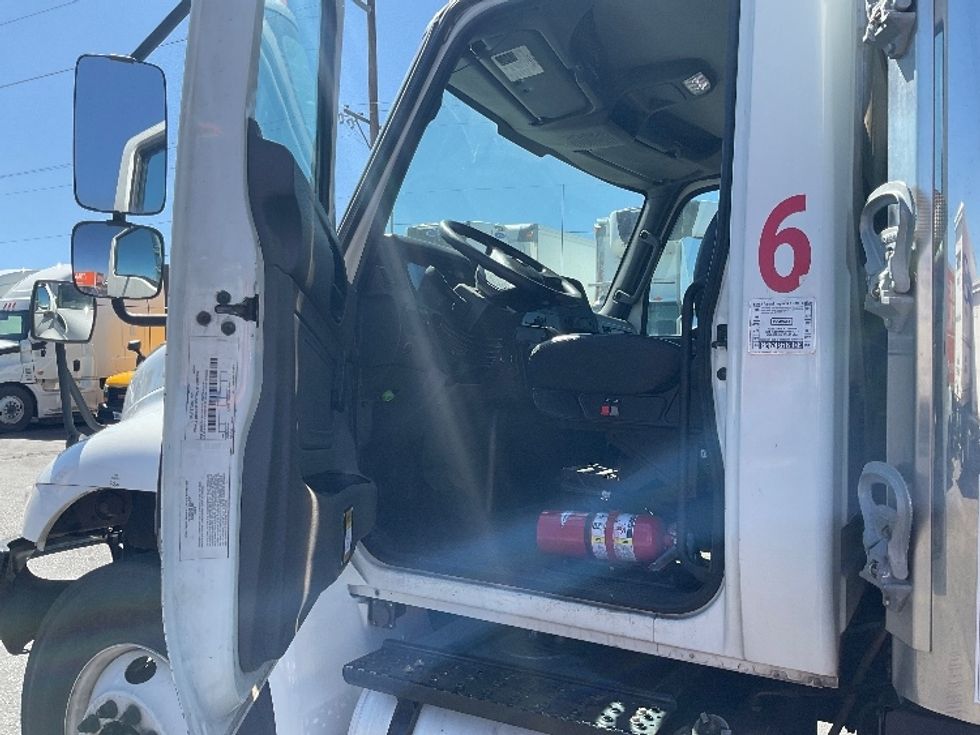Refrigerated Truck-Light and Medium Duty Trucks-International-2019-MV607-El Paso-TX-87,573\n\t\tmiles-$ 60,500 - Image 16