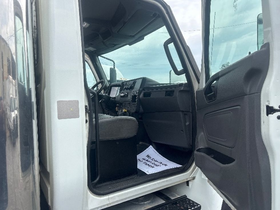 Refrigerated Truck-Light and Medium Duty Trucks-International-2019-MV607-Forest Park-GA-151,848\n\t\tmiles-$ 45,250 - Image 19