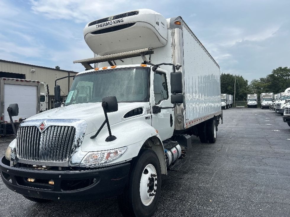 Refrigerated Truck-Light and Medium Duty Trucks-International-2019-MV607-Forest Park-GA-151,848\n\t\tmiles-$ 45,250 - Image 3