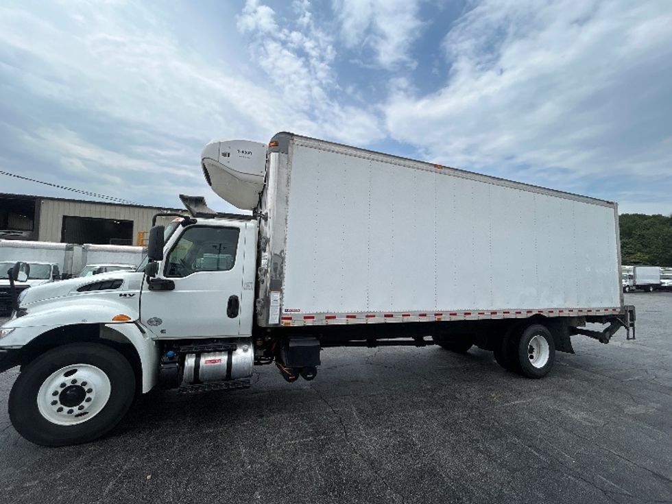 Refrigerated Truck-Light and Medium Duty Trucks-International-2019-MV607-Forest Park-GA-151,848\n\t\tmiles-$ 45,250 - Image 4