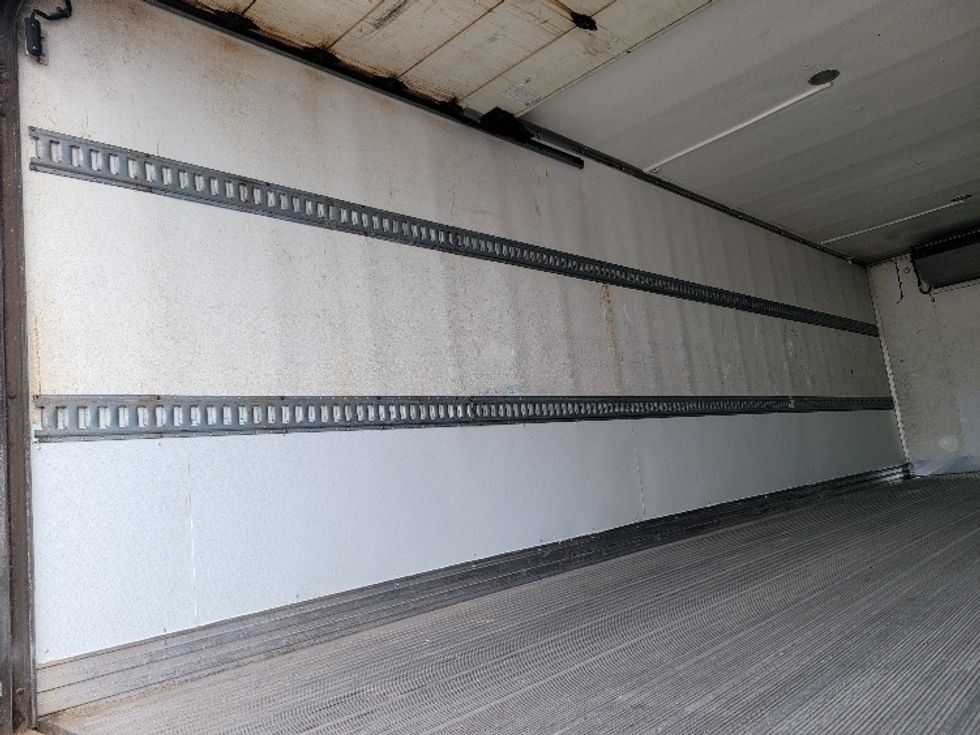 Refrigerated Truck-Light and Medium Duty Trucks-International-2019-MV607-La Porte-IN-172,139\n\t\tmiles-$ 51,500 - Image 11