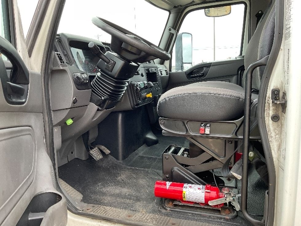 Refrigerated Truck-Light and Medium Duty Trucks-International-2019-MV607-La Porte-IN-179,575\n\t\tmiles-$ 51,250 - Image 16
