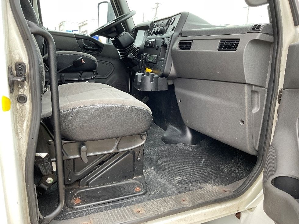 Refrigerated Truck-Light and Medium Duty Trucks-International-2019-MV607-La Porte-IN-179,575\n\t\tmiles-$ 51,250 - Image 20