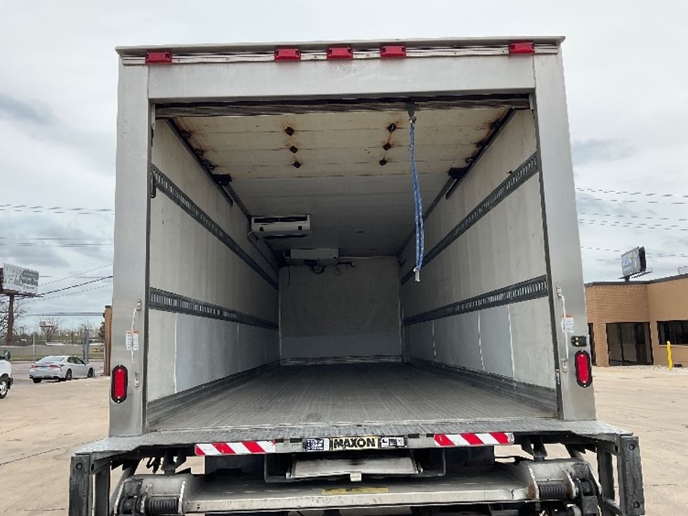 Refrigerated Truck-Light and Medium Duty Trucks-International-2019-MV607-La Porte-IN-179,575\n\t\tmiles-$ 51,250 - Image 8