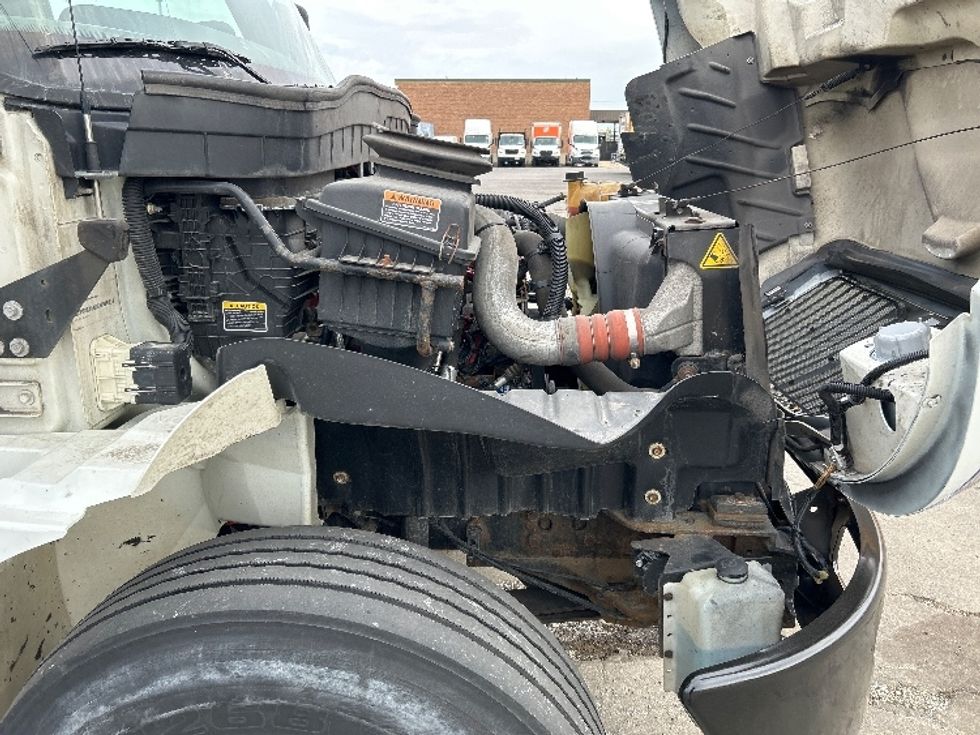 Refrigerated Truck-Light and Medium Duty Trucks-International-2019-MV607-La Porte-IN-200,582\n\t\tmiles-$ 44,000 - Image 23