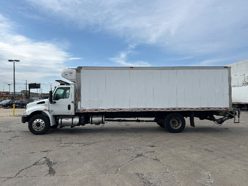 Refrigerated Truck-Light and Medium Duty Trucks-International-2019-MV607-La Porte-IN-200,582\n\t\tmiles-$ 44,000 - Image 4