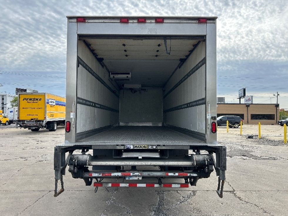 Refrigerated Truck-Light and Medium Duty Trucks-International-2019-MV607-La Porte-IN-200,582\n\t\tmiles-$ 44,000 - Image 8