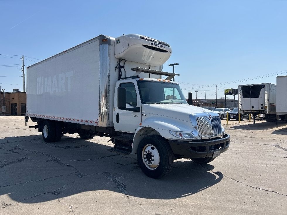 Refrigerated Truck-Light and Medium Duty Trucks-International-2019-MV607-La Porte-IN-201,835\n\t\tmiles-$ 38,500 - Image 1