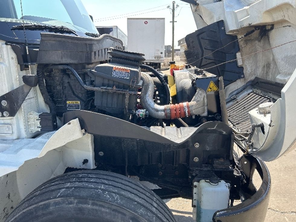 Refrigerated Truck-Light and Medium Duty Trucks-International-2019-MV607-La Porte-IN-201,835\n\t\tmiles-$ 38,500 - Image 20