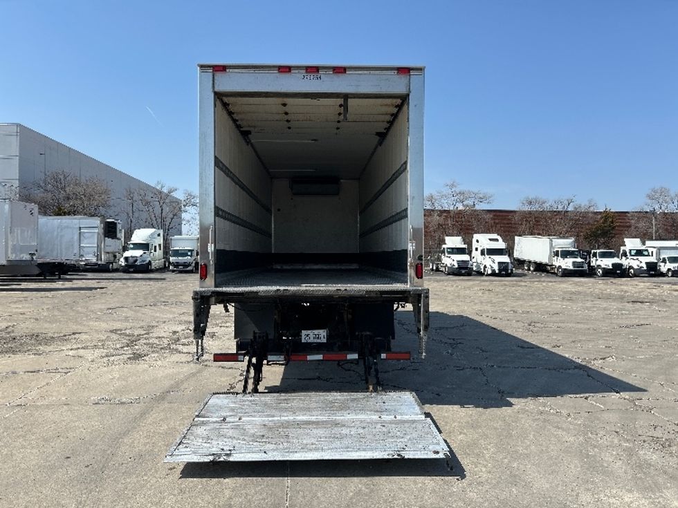 Refrigerated Truck-Light and Medium Duty Trucks-International-2019-MV607-La Porte-IN-201,835\n\t\tmiles-$ 38,500 - Image 8