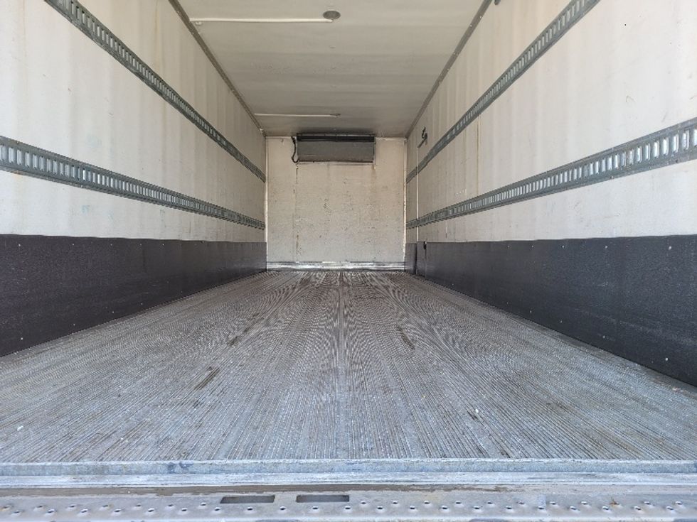 Refrigerated Truck-Light and Medium Duty Trucks-International-2019-MV607-La Porte-IN-258,329\n\t\tmiles-$ 33,750 - Image 10