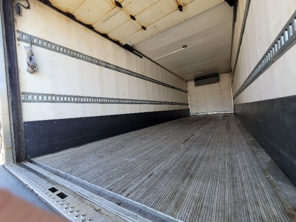 Refrigerated Truck-Light and Medium Duty Trucks-International-2019-MV607-La Porte-IN-258,329\n\t\tmiles-$ 33,750 - Image 11