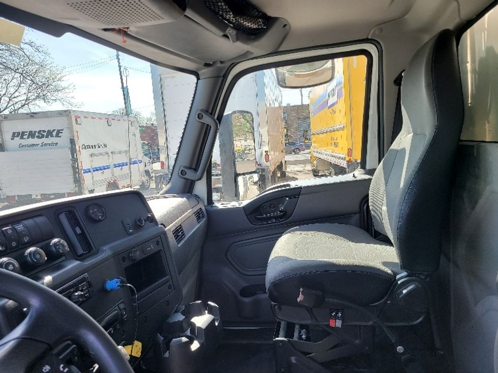 Refrigerated Truck-Light and Medium Duty Trucks-International-2019-MV607-La Porte-IN-258,329\n\t\tmiles-$ 33,750 - Image 19