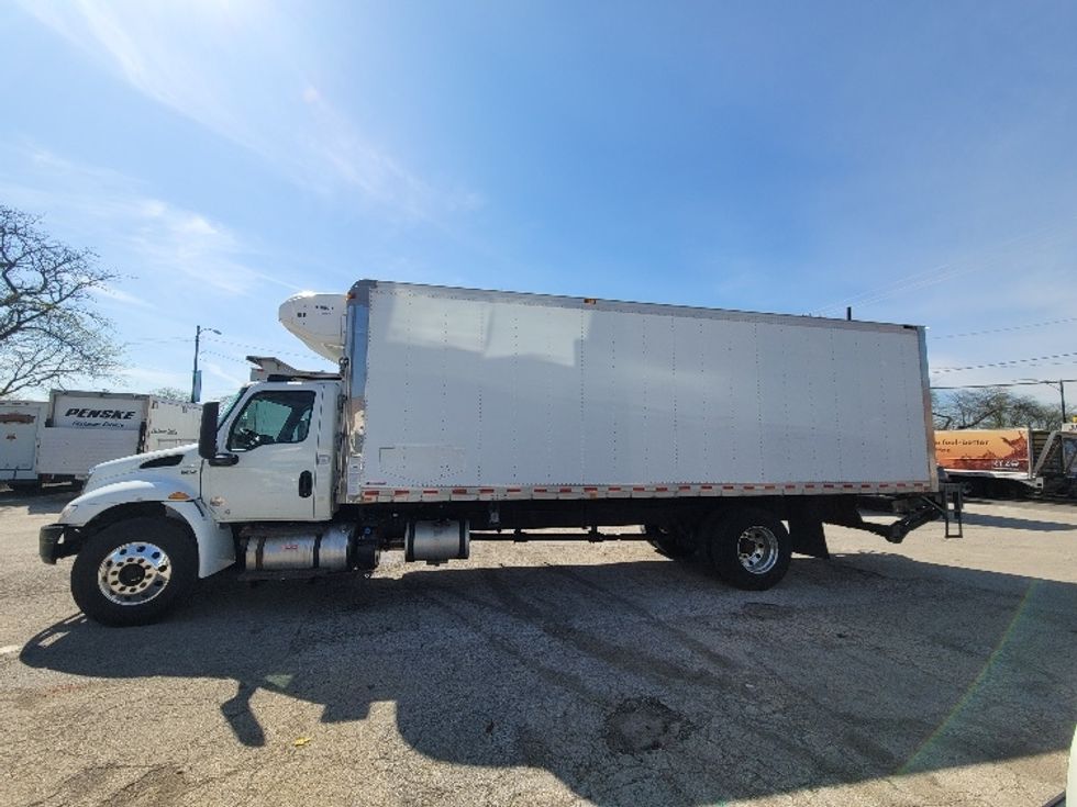 Refrigerated Truck-Light and Medium Duty Trucks-International-2019-MV607-La Porte-IN-258,329\n\t\tmiles-$ 33,750 - Image 4