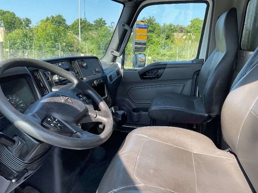 Refrigerated Truck-Light and Medium Duty Trucks-International-2019-MV607-Milwaukee-WI-285,428\n\t\tmiles-$ 31,250 - Image 19