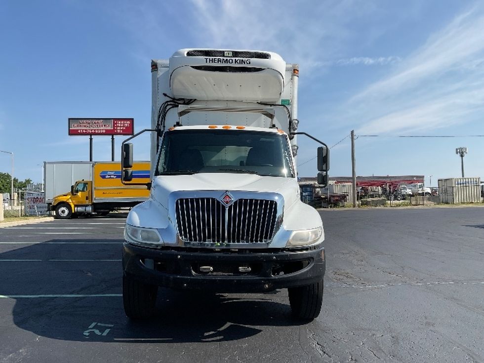Refrigerated Truck-Light and Medium Duty Trucks-International-2019-MV607-Milwaukee-WI-285,428\n\t\tmiles-$ 31,250 - Image 2